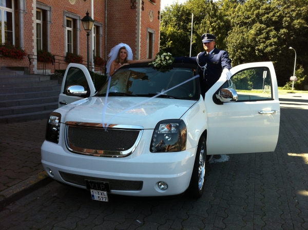 Limousine blanche de luxe